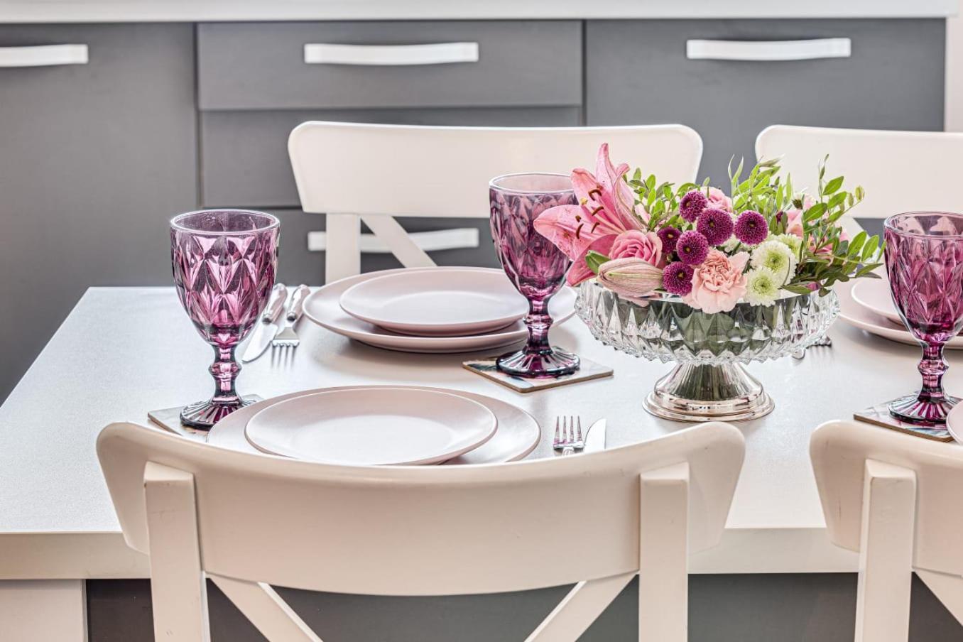 Ari Rose Apartment With Cozy Balcony Арад Екстериор снимка