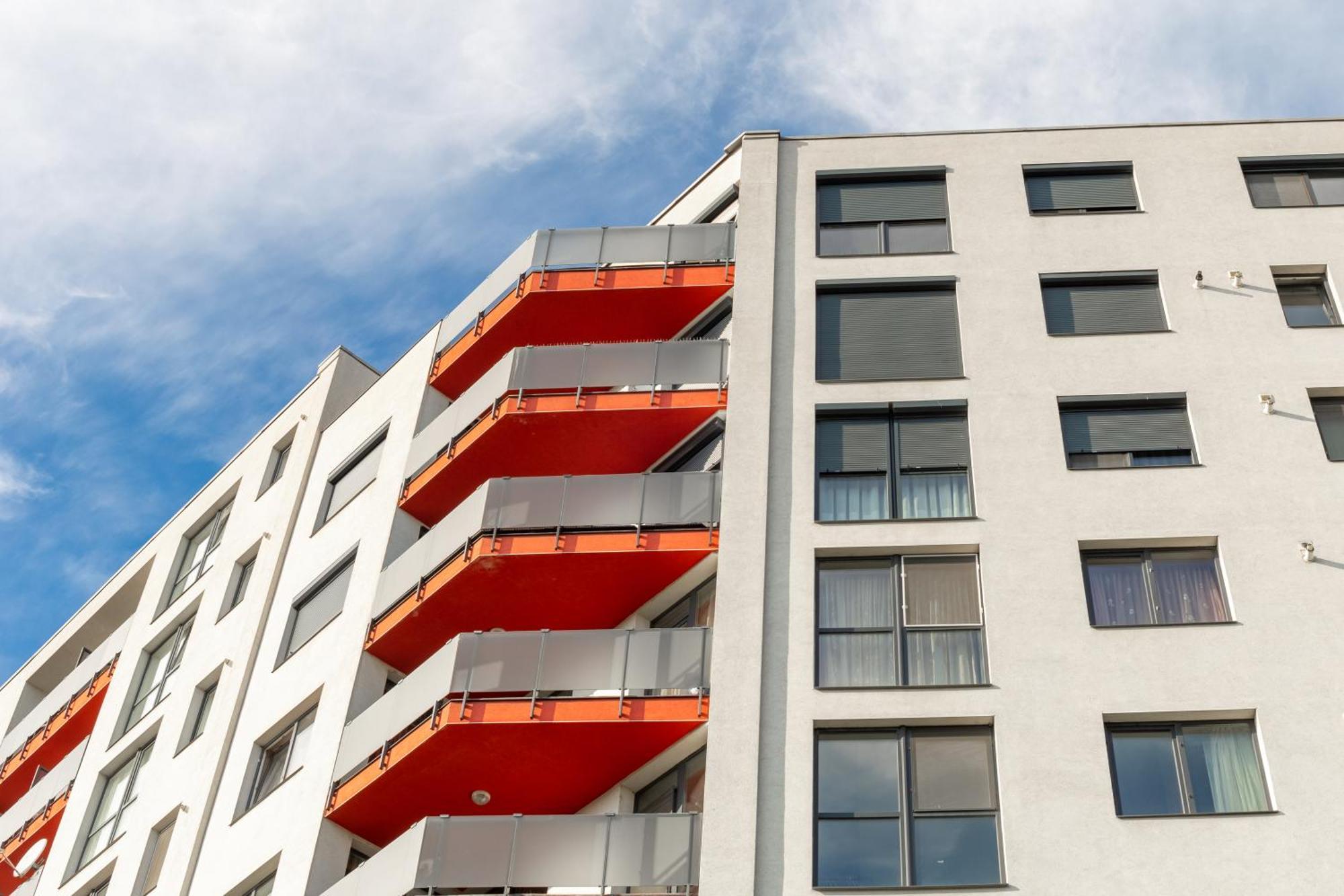 Ari Rose Apartment With Cozy Balcony Арад Екстериор снимка